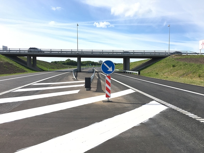 Endeterminal og autoværn på Holstebro Motorvej