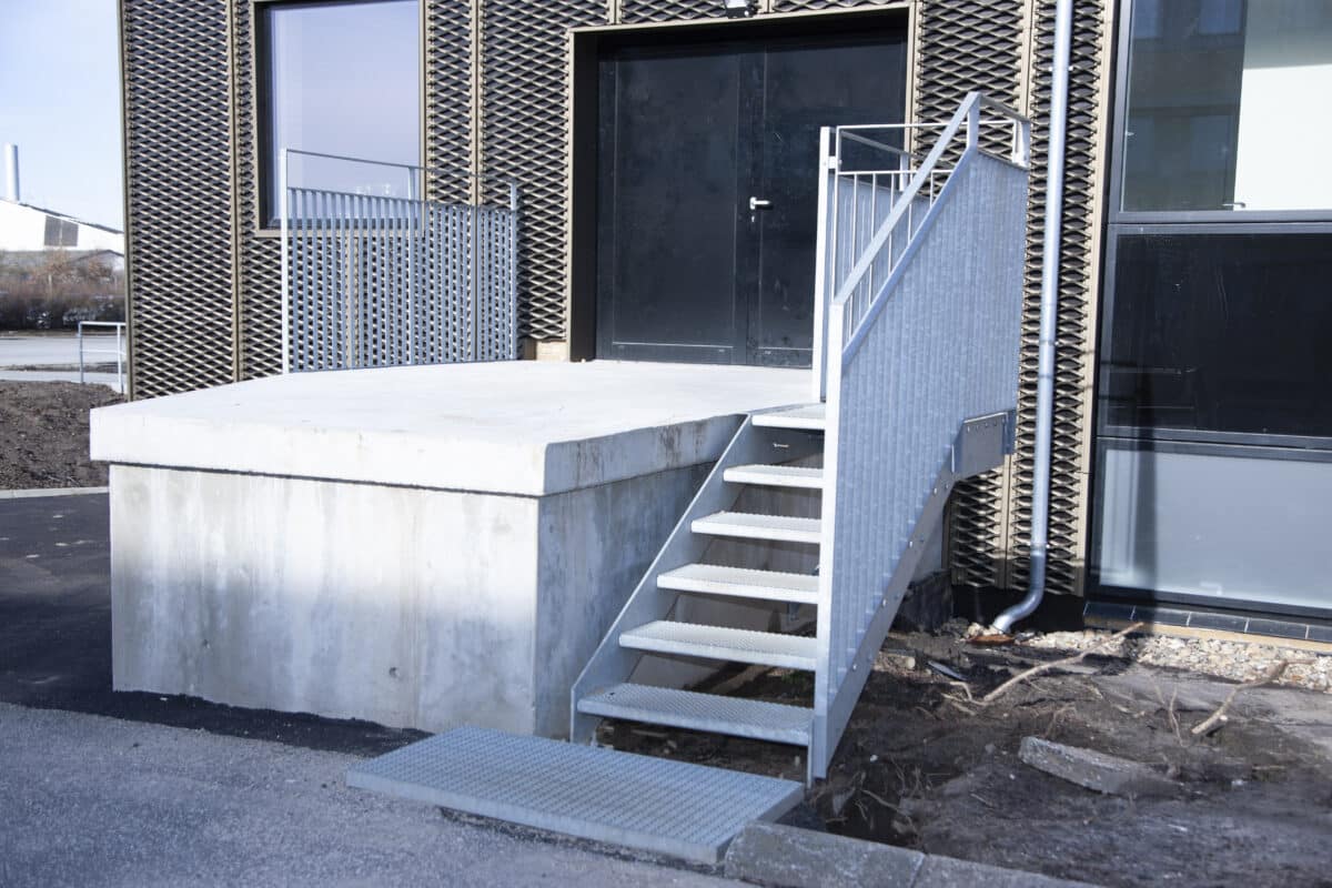 Ståltrappe og gelænder på SPX lager i Silkeborg